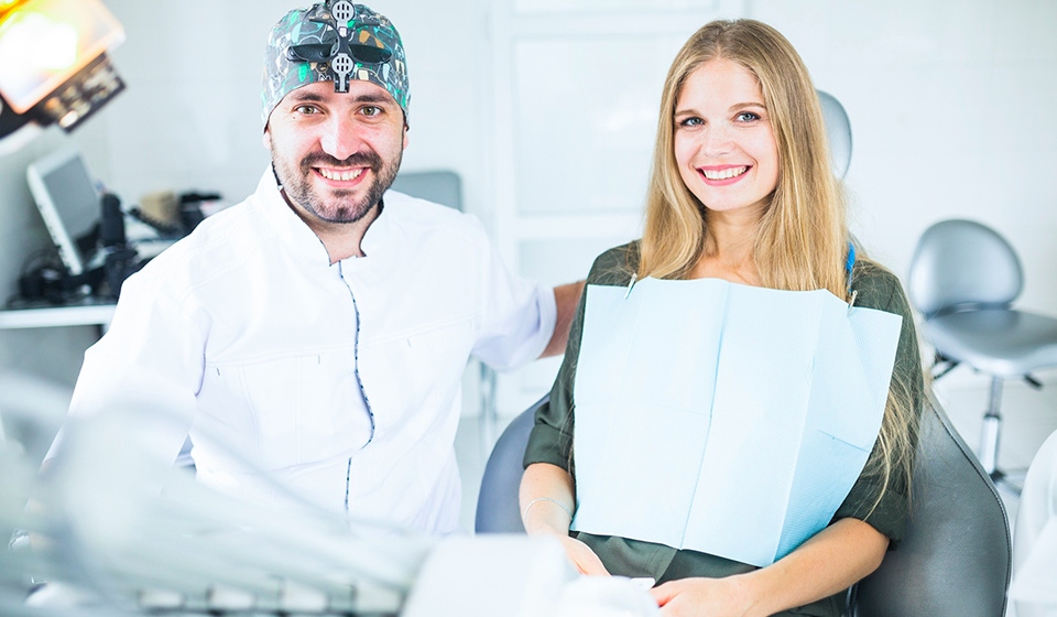 What Does a Prosthodontist Do? Guide to Prosthodontic Treatments and Benefits